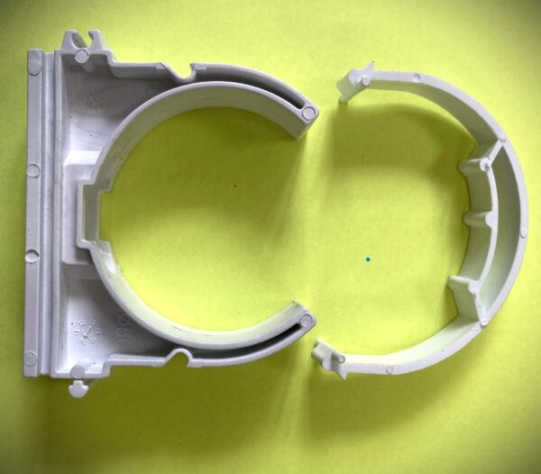 Хомут (опора) с ремешком белая D=40 ПП WaterMark (30шт)