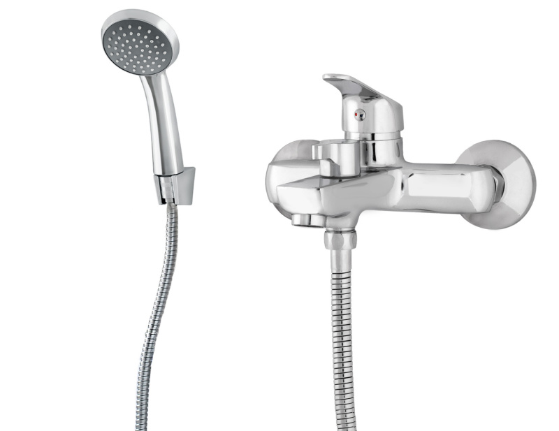 Смеситель для ванны однорычажный, короткий излив, карт. 35 (латунь) RUSANT PC-B 70-01